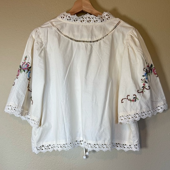Jennifer & Grace Cream Cotton Floral Lace Embroidered Blouse NWT Size Large - Picture 4 of 8